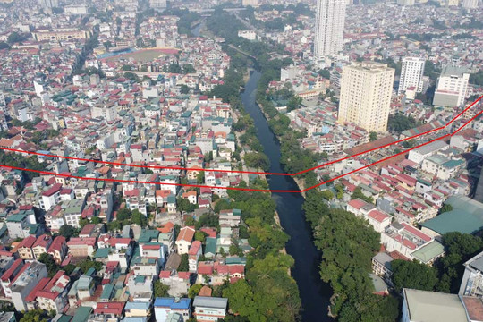 Cận cảnh vị trí sắp xây dựng cầu vượt sông tại Hà Nội