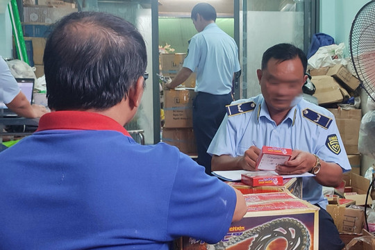 TP Hồ Chí Minh: Tạm giữ gần 90.000 sản phẩm hàng hóa nhập lậu