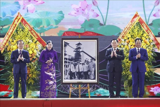 Chủ tịch Quốc hội Vương Đình Huệ dự Lễ kỷ niệm 60 năm Ngày Bác Hồ về thăm tỉnh Thái Nguyên
