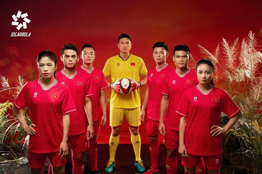 Các đội tuyển bóng đá nam, nữ Việt Nam có trang phục mới