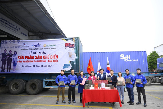 Lễ tiếp nhận sản phẩm sâm chế biến công nghệ hàng đầu Nonsan (Hàn Quốc) tại Hà Nội