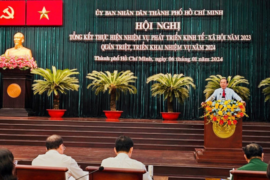 Ở kịch bản thuận lợi, GRDP TP Hồ Chí Minh năm 2024 có thể tăng 8,0%