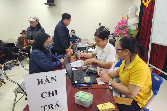 Hà Nội: Không để xảy ra tình trạng chi lương hưu cho người đã mất