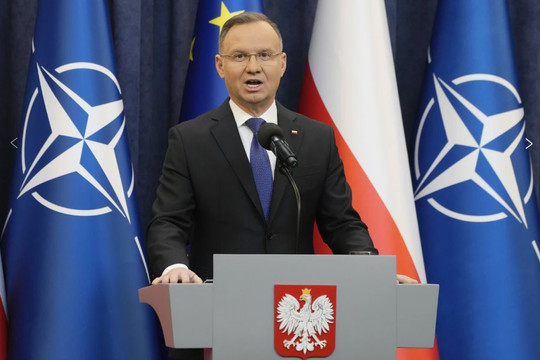Tổng thống Ba Lan có kế hoạch ân xá 2 chính trị gia bị kết án