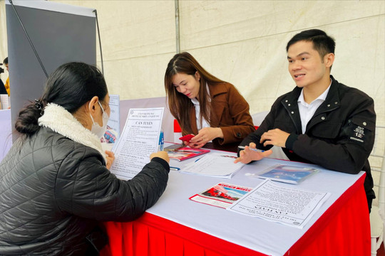 Quốc Oai: 2.986 chỉ tiêu tuyển dụng, tuyển sinh tại Phiên giao dịch và tư vấn việc làm