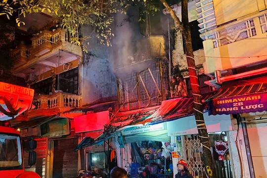 Khẩn trương khắc phục hậu quả vụ cháy nghiêm trọng tại quận Hoàn Kiếm