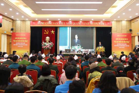 Quận Hoàn Kiếm: Tổ chức sinh hoạt chính trị "Mãi mãi niềm tin theo Đảng"