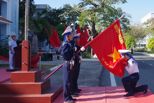Vùng II Hải quân tổ chức Lễ tiễn quân nhân hoàn thành nghĩa vụ quân sự