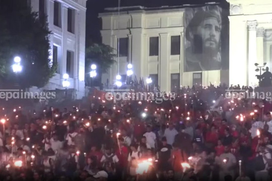 Cuba tổ chức tuần hành rước đuốc tưởng nhớ Anh hùng dân tộc José Martí