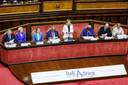Khai mạc Hội nghị Thượng đỉnh Italia - châu Phi