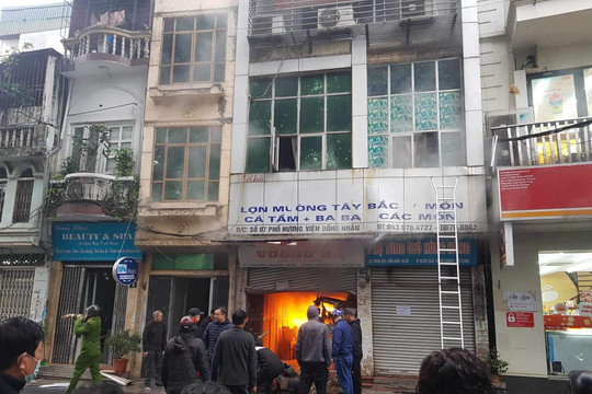  Hà Nội: Xử lý nhanh sự cố cháy nhà dân ở phố Hương Viên 