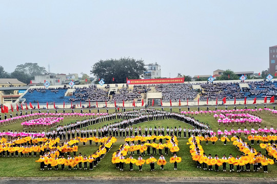 Hơn 2.600 giáo viên, học sinh tham gia Hội khỏe Phù Đổng thị xã Sơn Tây