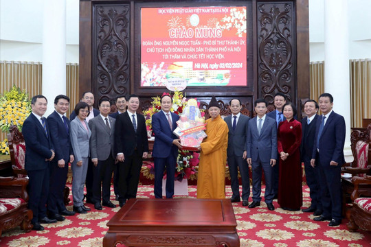 Chủ tịch HĐND thành phố Nguyễn Ngọc Tuấn thăm, chúc Tết Học viện Phật giáo Việt Nam