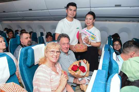 Vietnam Airlines tổ chức chuyến bay đặc biệt trong ngày Lễ tình nhân