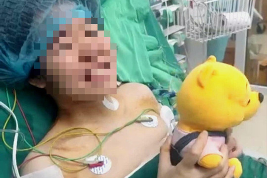 Cô gái trẻ được hồi sinh trong năm mới nhờ hai lá phổi của chàng trai xa lạ