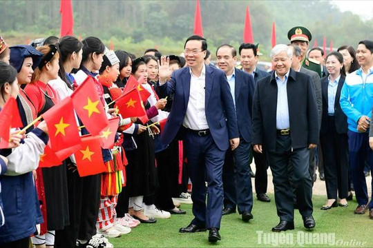 Chủ tịch nước Võ Văn Thưởng phát động Tết trồng cây tại Tuyên Quang