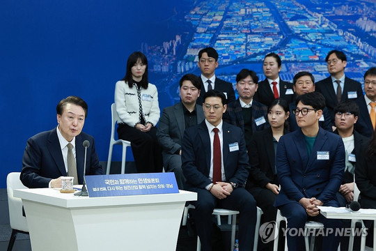 Tổng thống Hàn Quốc cam kết thúc đẩy ngành điện hạt nhân bằng các dự án tỷ USD