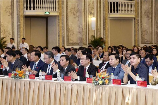 Chủ tịch Quốc hội Vương Đình Huệ dự Lễ công bố phê duyệt đồ án Quy hoạch chung đô thị mới Cam Lâm đến năm 2045