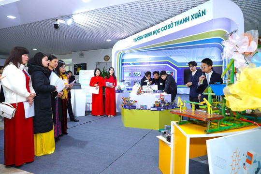 Ngày hội công nghệ thông tin và STEM ngành Giáo dục quận Thanh Xuân