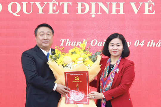 Chuẩn y đồng chí Nguyễn Khánh Bình giữ chức Phó Bí thư Huyện ủy Thanh Oai