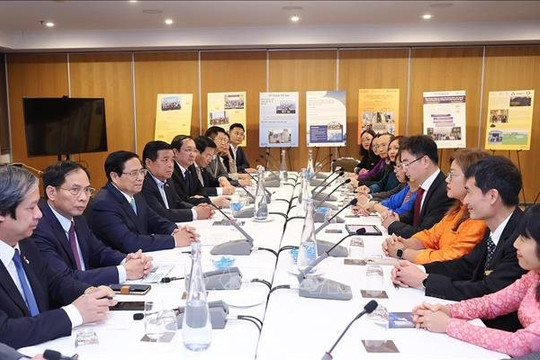 Thủ tướng Chính phủ Phạm Minh Chính làm việc với Hội Trí thức và Chuyên gia người Việt Nam tại Australia