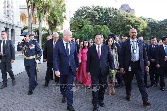 Thủ tướng Christopher Luxon chủ trì lễ đón Thủ tướng Phạm Minh Chính thăm chính thức New Zealand
