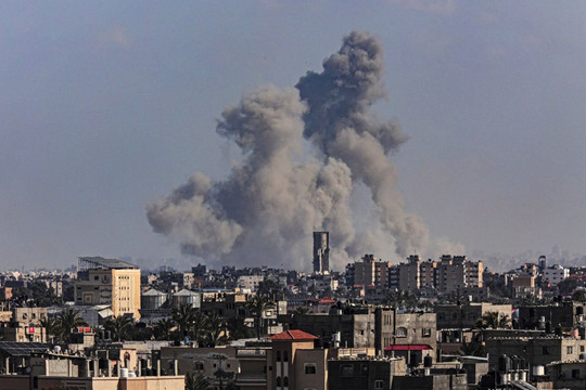 Bắt đầu tháng Ramadan nhưng không có lệnh ngừng bắn ở Dải Gaza