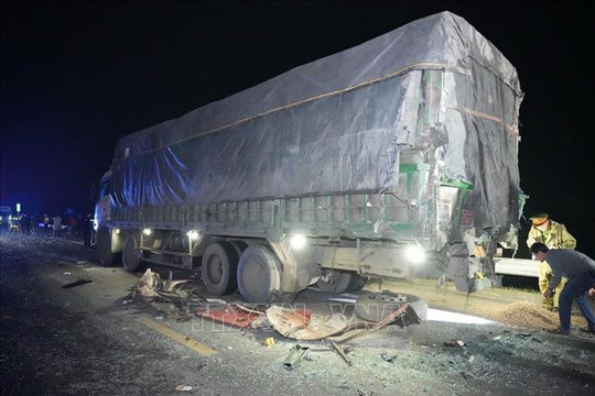 Khởi tố vụ án, điều tra nguyên nhân vụ tai nạn giao thông trên cao tốc Cam Lộ - La Sơn