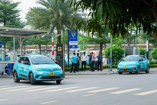 Thị trường dịch vụ gọi xe tại Việt Nam có thể đạt 0,88 tỷ USD trong năm 2024