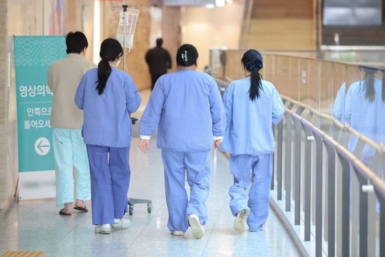 Hàn Quốc: Lệnh quay lại làm việc với bác sĩ không vi phạm công ước ILO