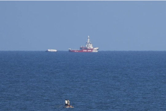 Tàu viện trợ từ CH Síp đã đến bờ biển Gaza