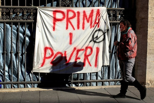 5,75 triệu người Italia sống trong cảnh "nghèo tuyệt đối" dù kinh tế khởi sắc