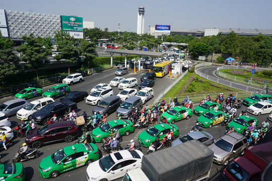 TP Hồ Chí Minh tăng tốc 12 dự án hạ tầng trọng điểm để giảm ùn tắc giao thông