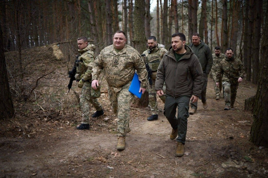 Ukraine có thể lui quân nếu Mỹ không duy trì hỗ trợ quân sự