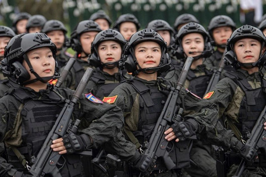 3.000 chiến sĩ hợp luyện diễu binh kỷ niệm 70 năm Chiến thắng Điện Biên Phủ