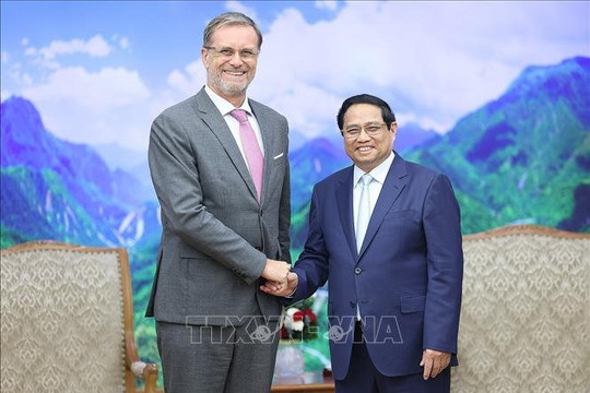 Thủ tướng Chính phủ Phạm Minh Chính tiếp Đại sứ Pháp Olivier Brochet bắt đầu nhiệm kỳ công tác tại Việt Nam