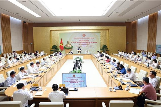 Thủ tướng Phạm Minh Chính chủ trì phiên họp Ủy ban quốc gia đổi mới giáo dục và đào tạo