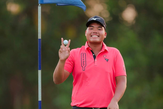 Nguyễn Đức Sơn tạm dẫn đầu chặng 2 Giải golf VGA Junior Tour 2024