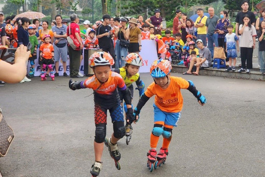 Hơn 300 VĐV tranh tài tại Giải các câu lạc bộ Roller Sports Hà Nội mở rộng 2024