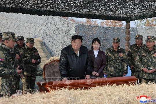 Nhà lãnh đạo Triều Tiên lần đầu chỉ đạo tập trận phản công hạt nhân