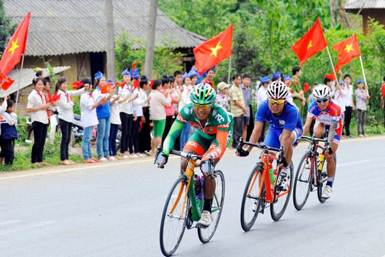 70 vận động viên tranh tài tại Cuộc đua xe đạp về Điện Biên Phủ năm 2024