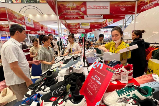 Hà Nội: Doanh thu bán lẻ hàng hóa 4 tháng tăng 9,2%