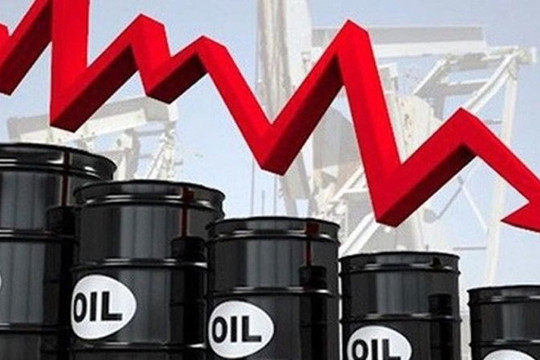 Giá dầu hạ nhiệt khi rủi ro địa chính trị giảm bớt