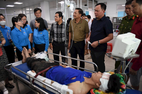 Lãnh đạo tỉnh Đồng Nai thăm, chia sẻ với các nạn nhân trong vụ nổ lò hơi