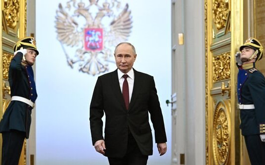 Tổng thống Nga Vladimir Putin tuyên thệ nhậm chức nhiệm kỳ thứ 5