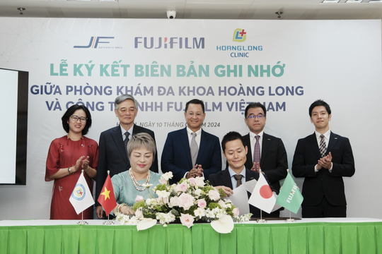 FUJIFILM Việt Nam ký kết hợp tác với Phòng khám Đa khoa Hoàng Long