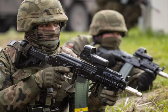 Thủ tướng Ba Lan: Binh sĩ NATO đã có mặt ở Ukraine