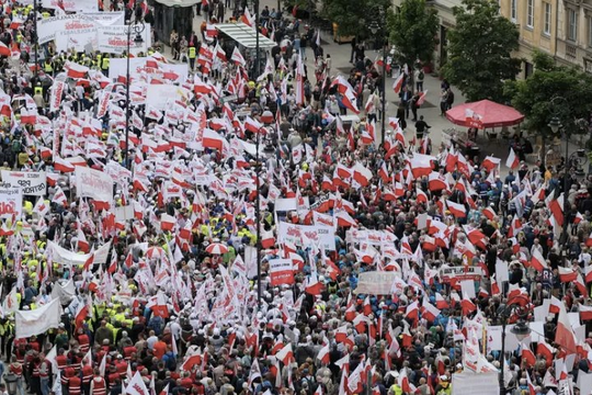 Ba Lan: Nông dân biểu tình phản đối chính sách khí hậu của EU