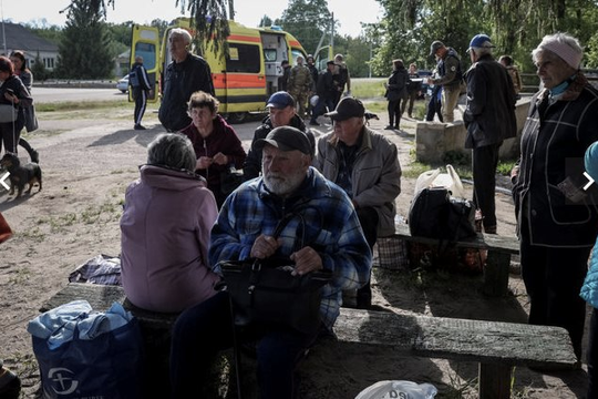 Hơn 1.000 người sơ tán khỏi biên giới Ukraine sau cuộc tấn công của Nga