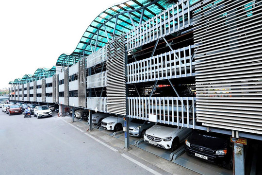 Hà Nội: Khai thác, sử dụng được 57/1.620 bãi đỗ xe theo quy hoạch